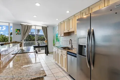 2860 S Ocean Boulevard S Palm Beach FL 33480