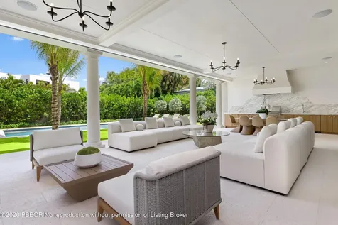 122 Bloomfield Drive West Palm Beach FL 33405
