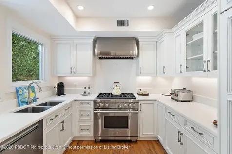 240 Seabreeze Avenue Palm Beach FL 33480