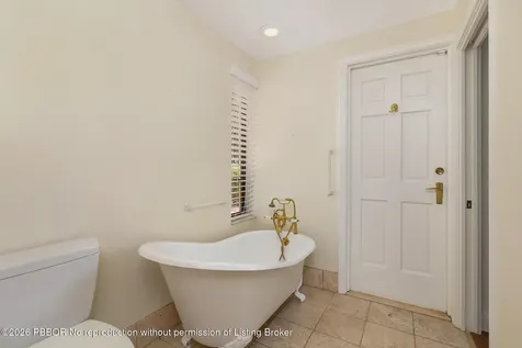 575 N Lake Way Palm Beach FL 33480