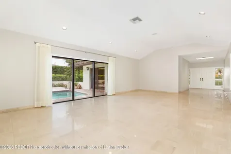 575 N Lake Way Palm Beach FL 33480