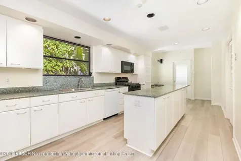 575 N Lake Way Palm Beach FL 33480