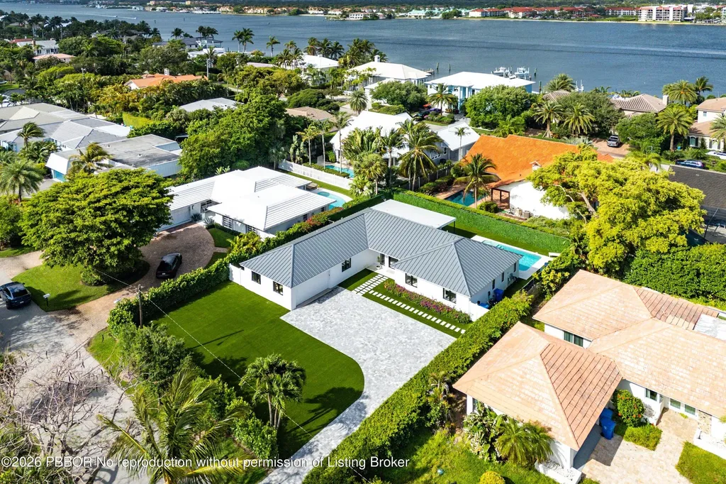 1099 S Atlantic Drive Lantana FL 33462