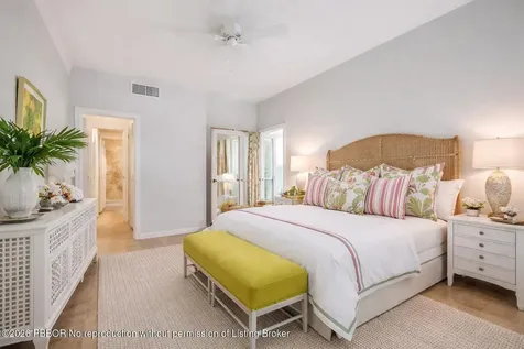 218 Worth Avenue Palm Beach FL 33480