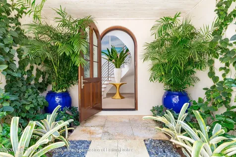 5 Via Flagler Palm Beach FL 33480