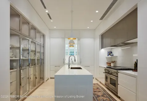 5 Via Flagler Palm Beach FL 33480