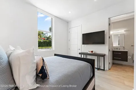 2162 Radnor Road North Palm Beach FL 33408