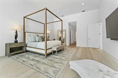 2162 Radnor Road North Palm Beach FL 33408