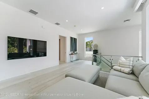 2162 Radnor Road North Palm Beach FL 33408
