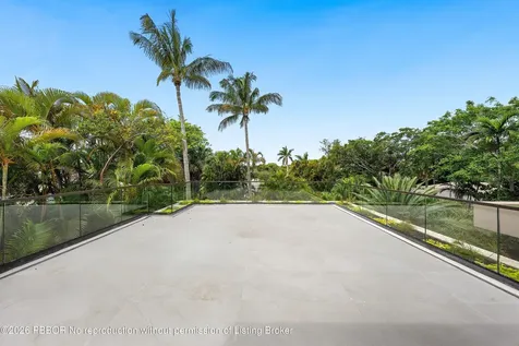 5 Barefoot Lane Lantana FL 33462