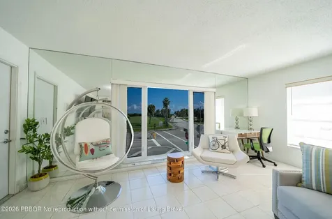 6 Lucerne Lake Worth FL 33460