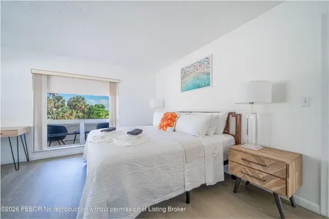 6 Lucerne Lake Worth FL 33460