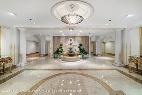 150 Bradley Place Palm Beach FL 33480