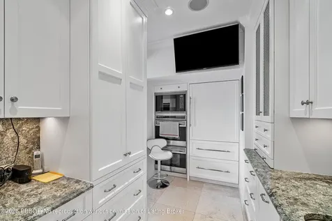 150 Bradley Place Palm Beach FL 33480