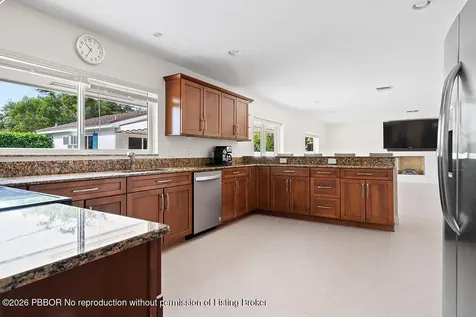260 E Lakewood Road West Palm Beach FL 33405