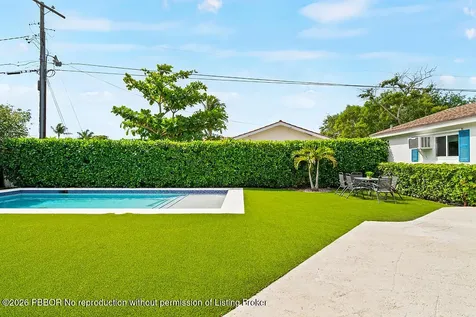 260 E Lakewood Road West Palm Beach FL 33405
