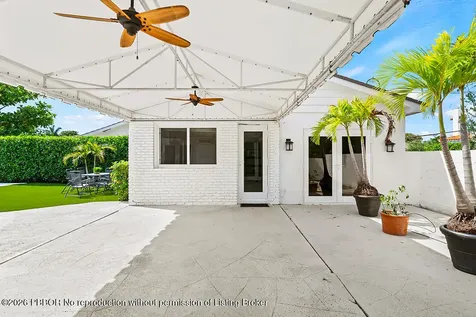 260 E Lakewood Road West Palm Beach FL 33405