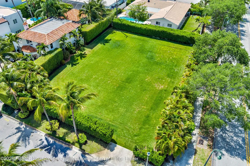 260 E Lakewood Road West Palm Beach FL 33405
