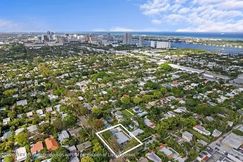 747 Avon Road West Palm Beach FL 33401