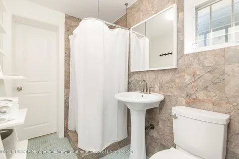 438 38th Street West Palm Beach FL 33407