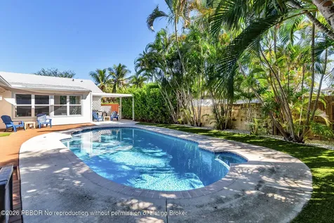 438 38th Street West Palm Beach FL 33407