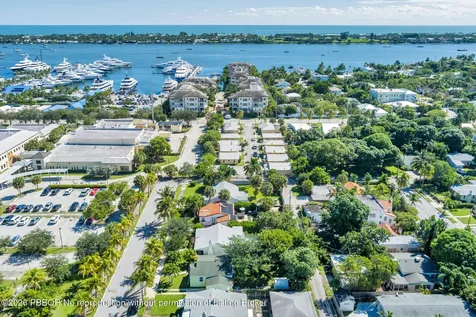438 38th Street West Palm Beach FL 33407