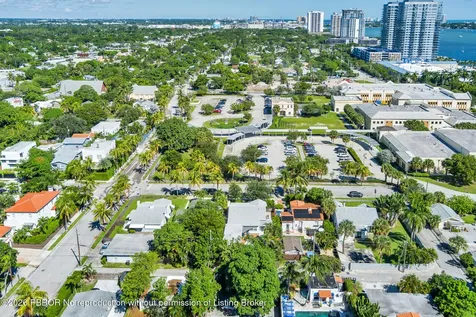 438 38th Street West Palm Beach FL 33407