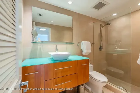 250 Bradley Place Palm Beach FL 33480