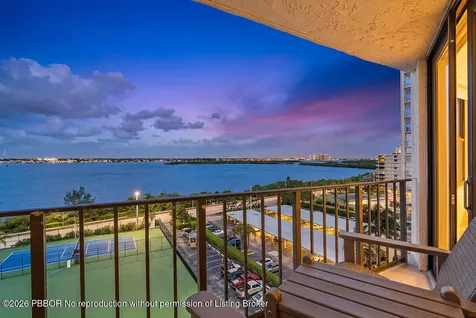 5420 N Ocean Avenue Riviera Beach FL 33404