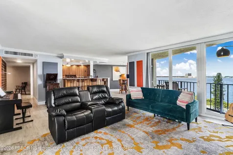 5420 N Ocean Avenue Riviera Beach FL 33404