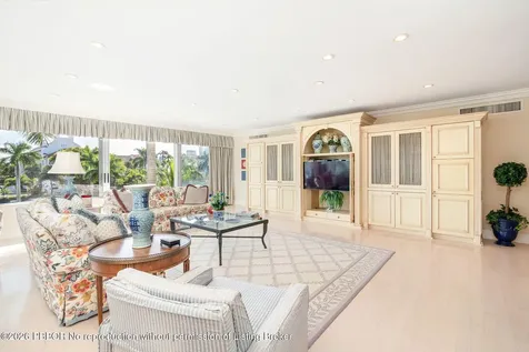 44 Cocoanut Row Palm Beach FL 33480