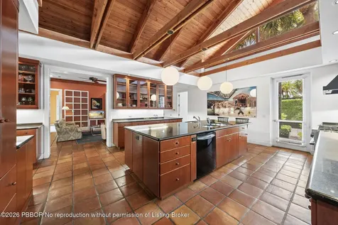 6 La Costa Way Palm Beach FL 33480