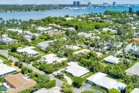 241 Via Linda Palm Beach FL 33480