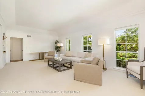 241 Via Linda Palm Beach FL 33480