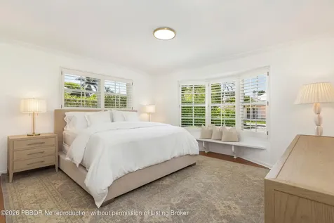241 Via Linda Palm Beach FL 33480