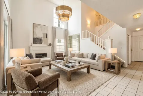 22 Selby Lane Palm Beach Gardens FL 33418