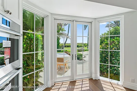 43 N Beach Road Jupiter Island FL 33455