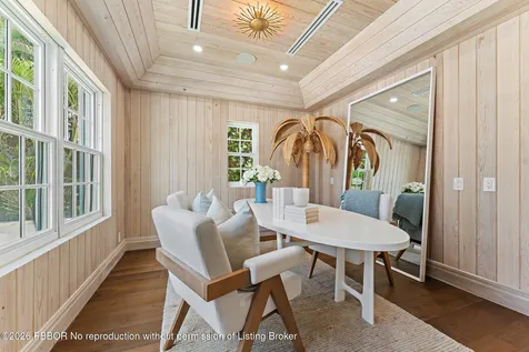 43 N Beach Road Jupiter Island FL 33455