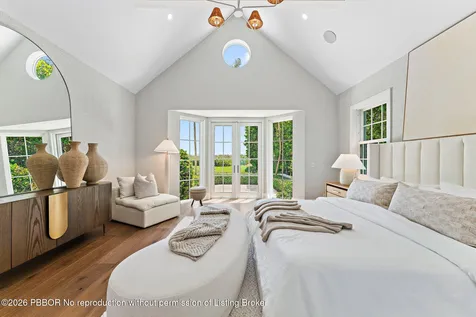 43 N Beach Road Jupiter Island FL 33455