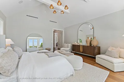 43 N Beach Road Jupiter Island FL 33455