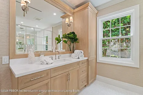 43 N Beach Road Jupiter Island FL 33455