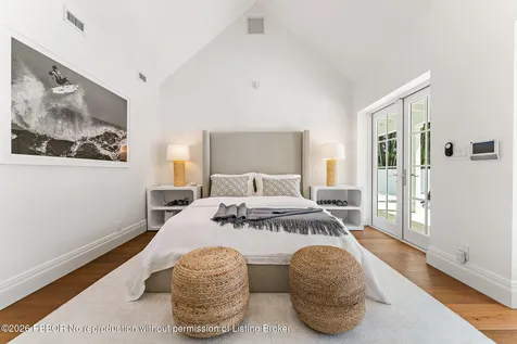 43 N Beach Road Jupiter Island FL 33455