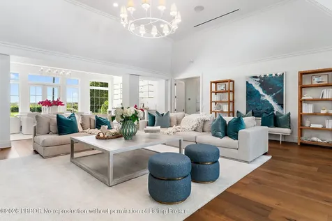 43 N Beach Road Jupiter Island FL 33455