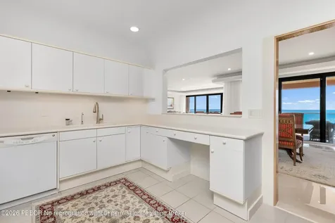 2 N Breakers Row Palm Beach FL 33480