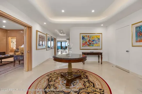 2 N Breakers Row Palm Beach FL 33480