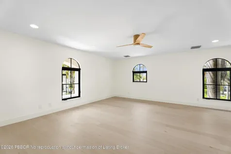 257 E Lakewood Road West Palm Beach FL 33405