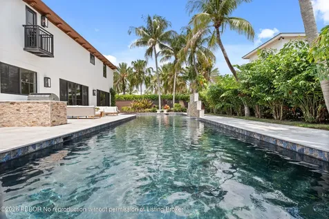 257 E Lakewood Road West Palm Beach FL 33405