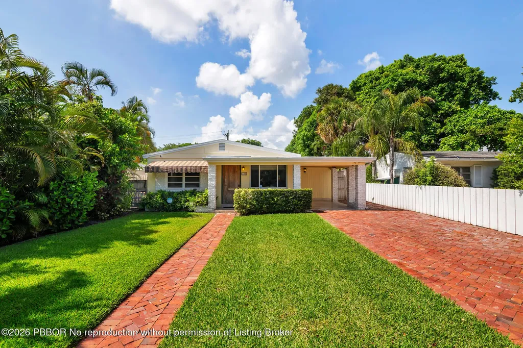 326 Marlborough Place West Palm Beach FL 33405