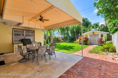326 Marlborough Place West Palm Beach FL 33405