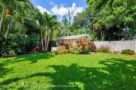 326 Marlborough Place West Palm Beach FL 33405